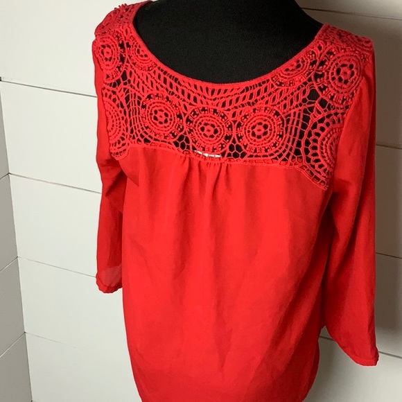Tilly Anne red flowy boho top macrame details - Picture 3 of 6